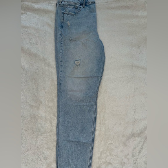 Distressed straight leg jeans - Picture 6 of 6